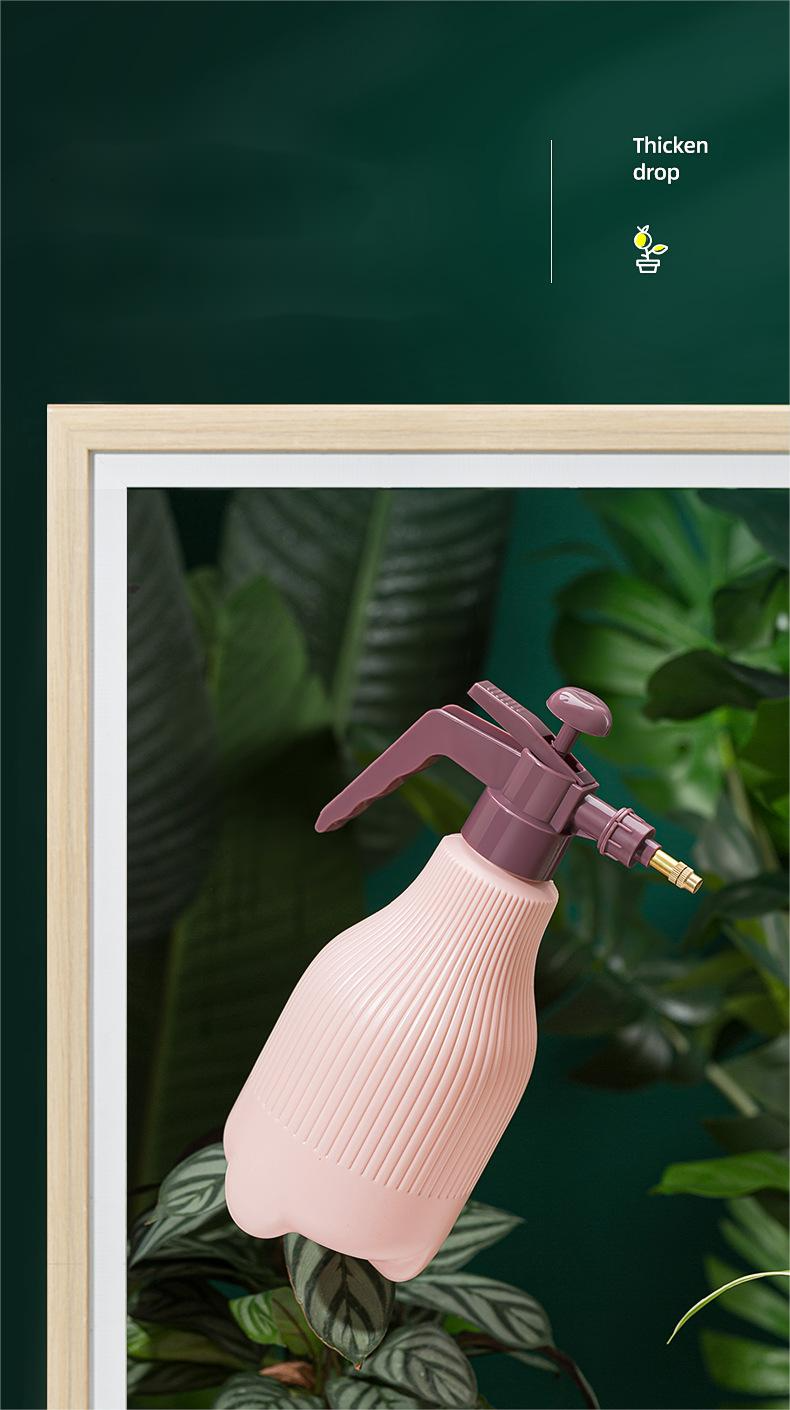 Nordic Spray Bottle with Pressure Pump - for Effective Plant Watering