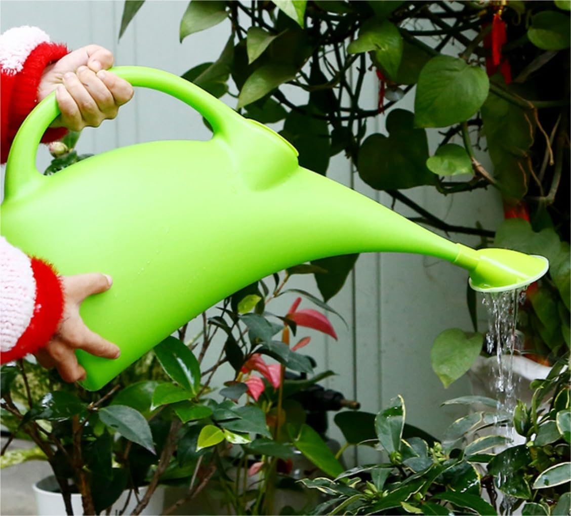 Practical Watering Can for the Garden - Ergonomic Design and Easy Handling