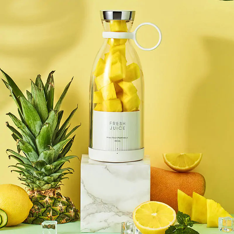 Portable Blender with Rechargeable Battery