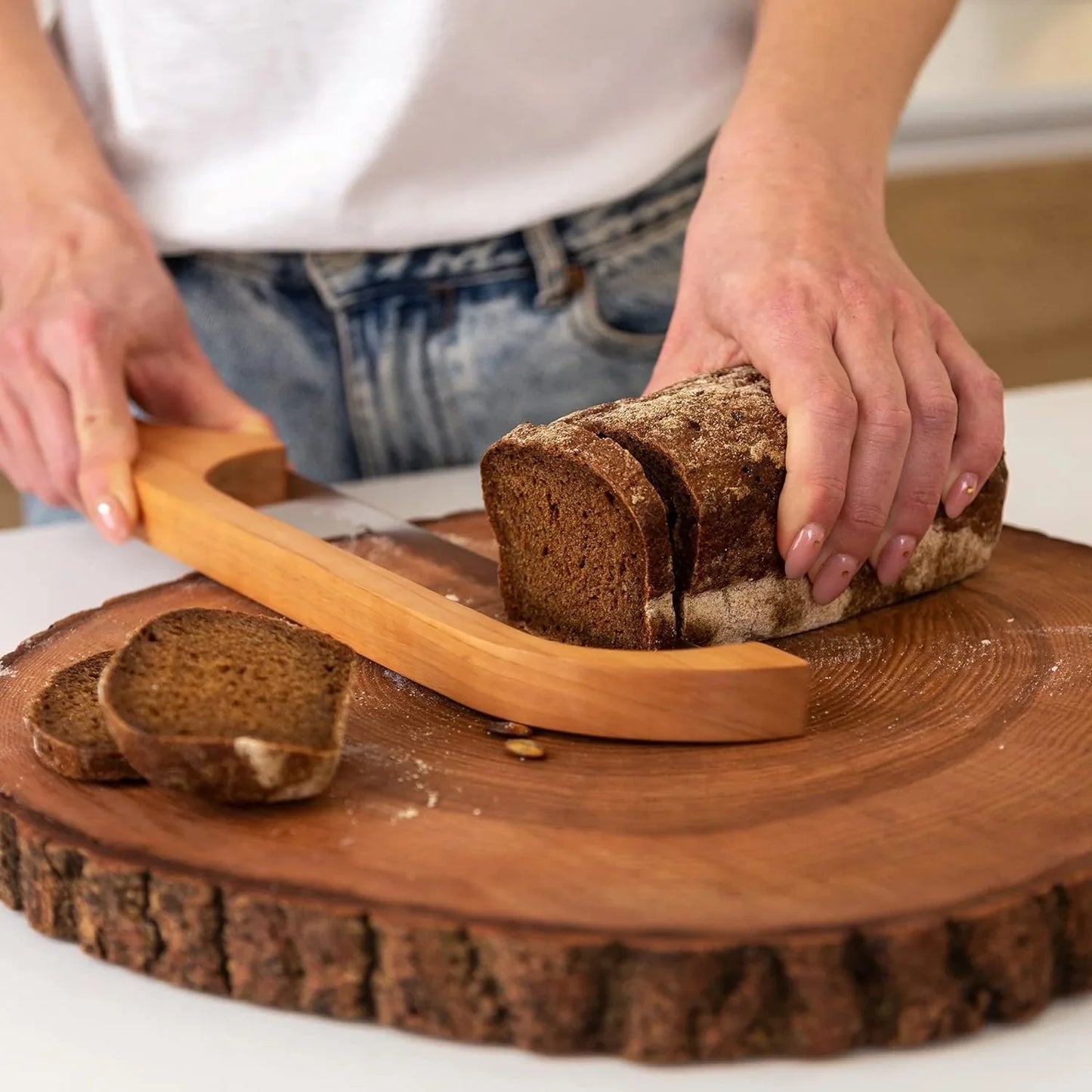 Wooden Bread Knife with Non - Slip Cutting Aid