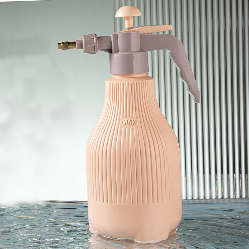Nordic Spray Bottle with Pressure Pump - for Effective Plant Watering