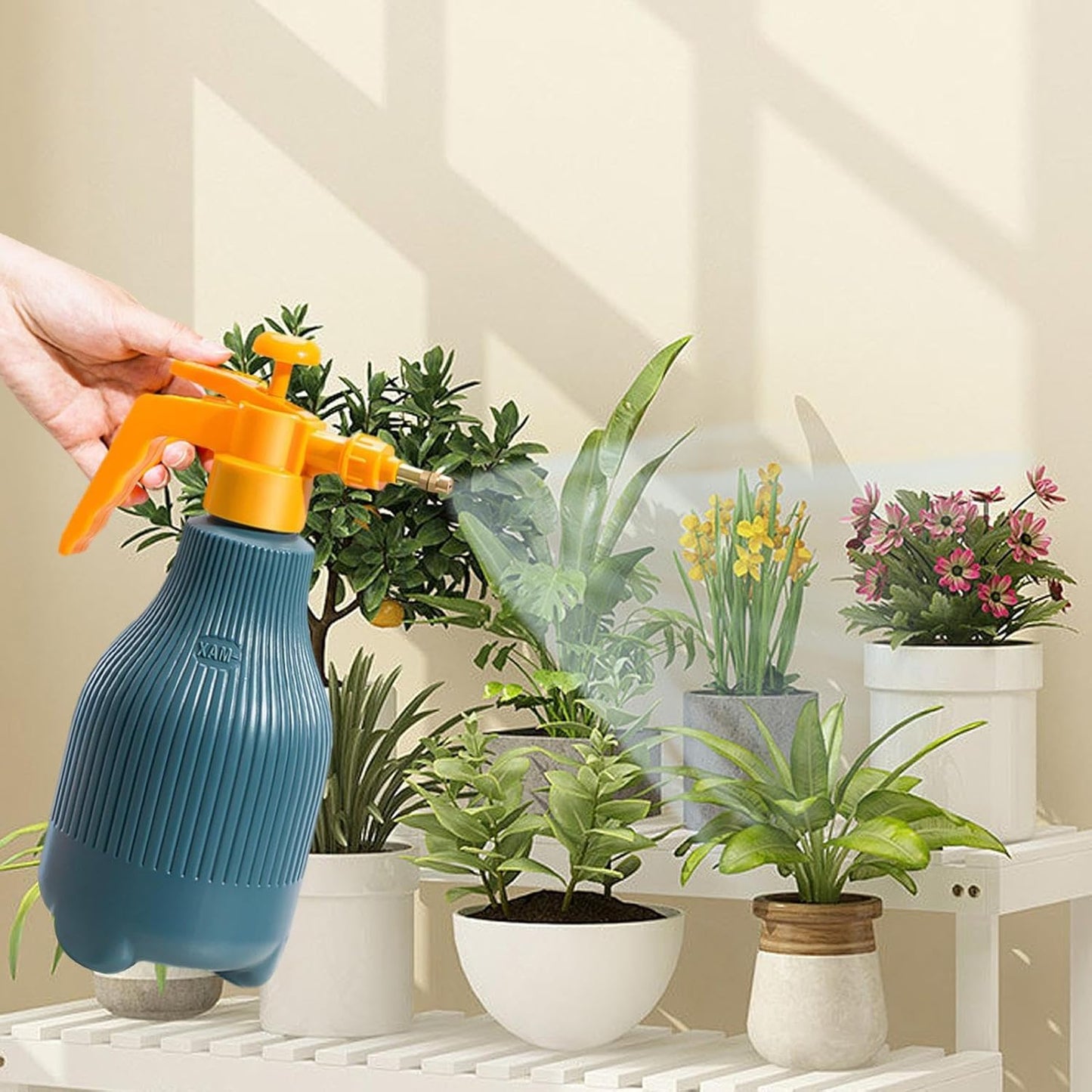 Nordic Spray Bottle with Pressure Pump - for Effective Plant Watering