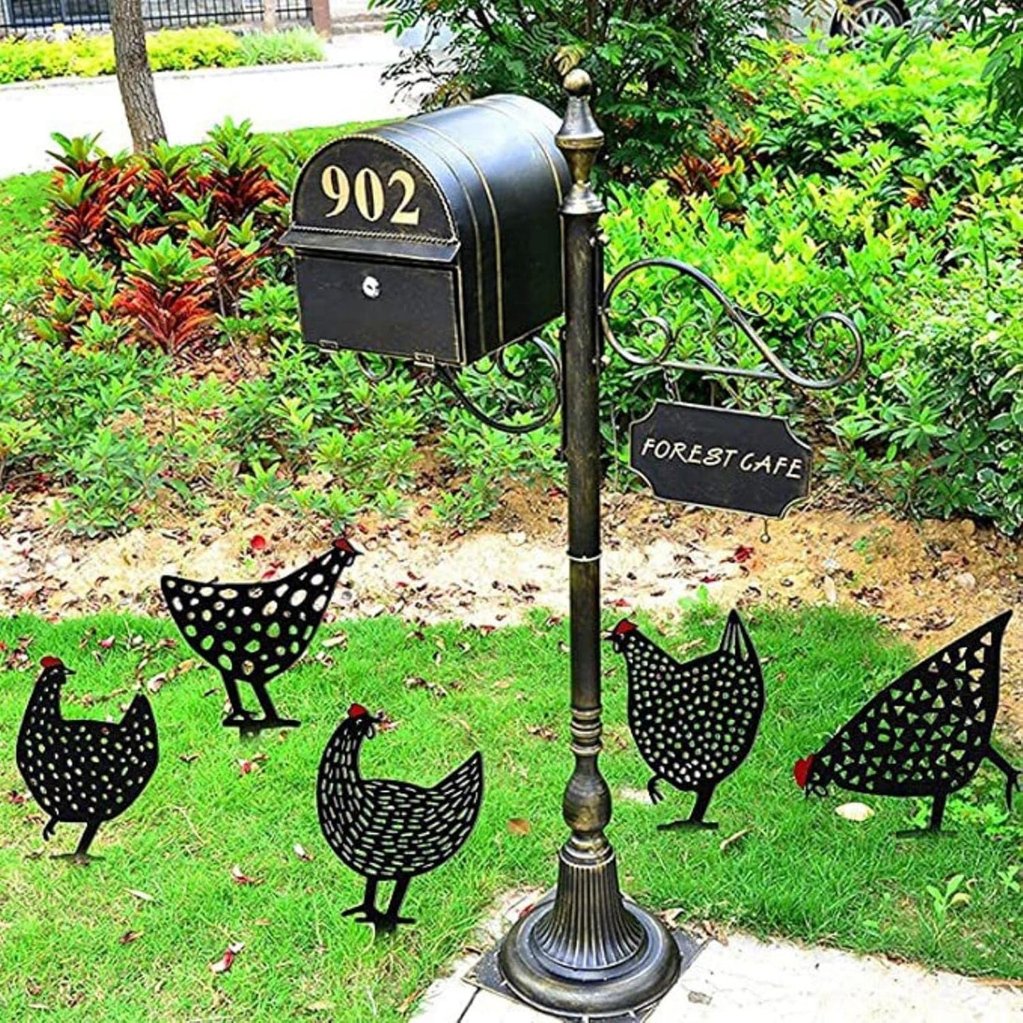 Decorative Metal Chickens - Garden Plug Set for Outdoor Use