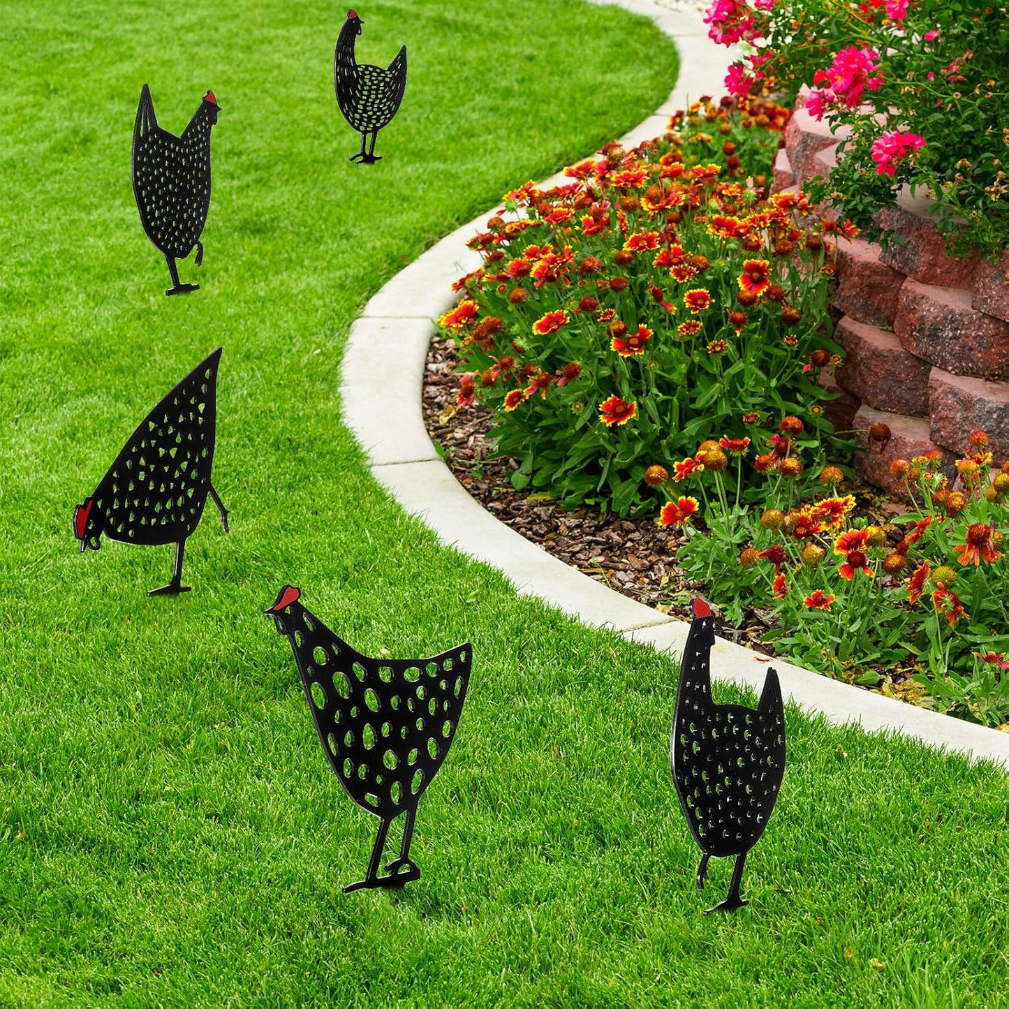 Decorative Metal Chickens - Garden Plug Set for Outdoor Use
