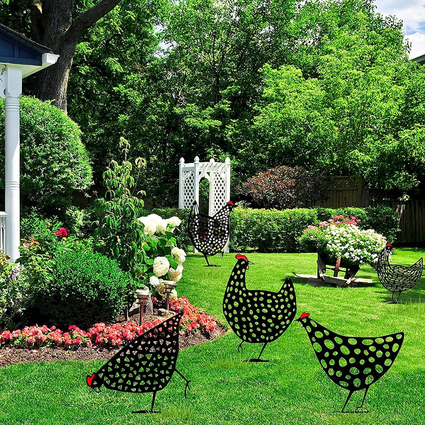 Decorative Metal Chickens - Garden Plug Set for Outdoor Use