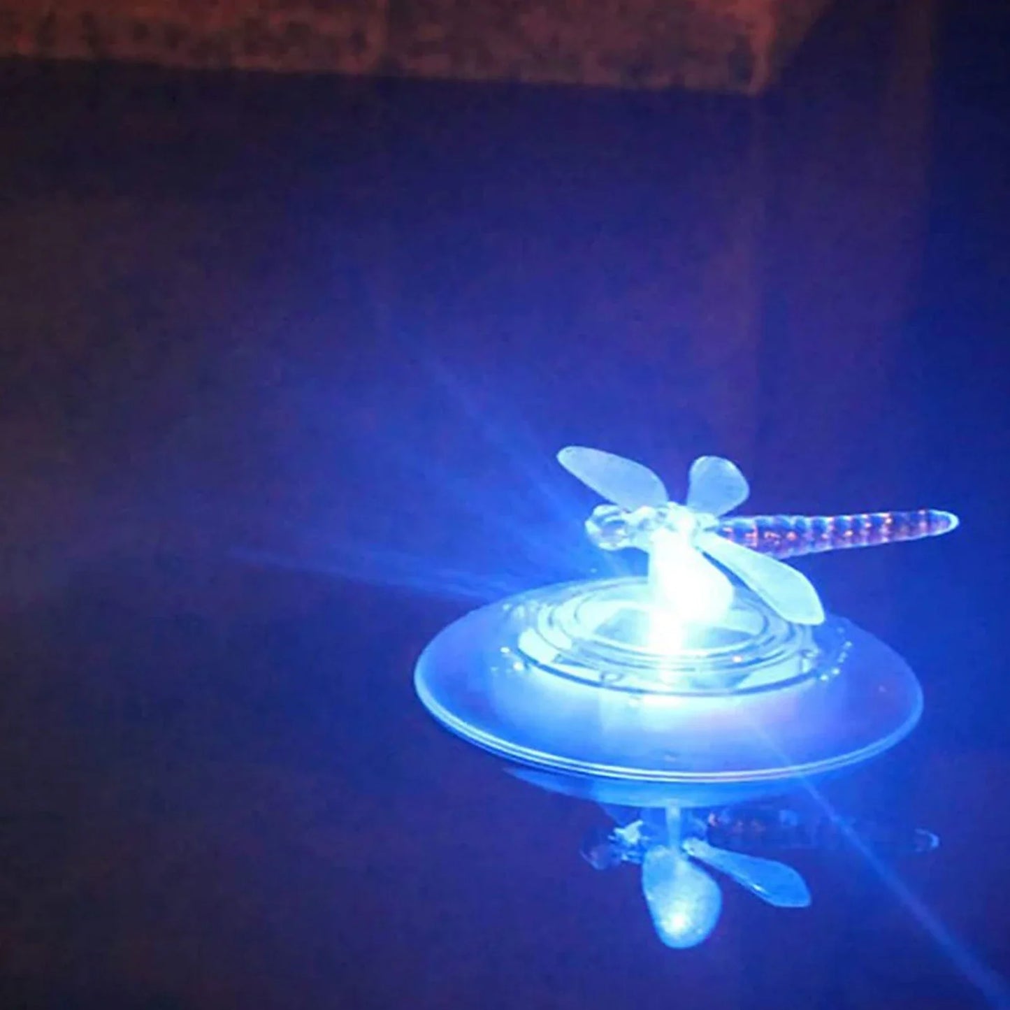 Solar - Powered Pond Decoration Butterfly and Dragonfly - Colour - Changing Led Lights for Garden and Pond