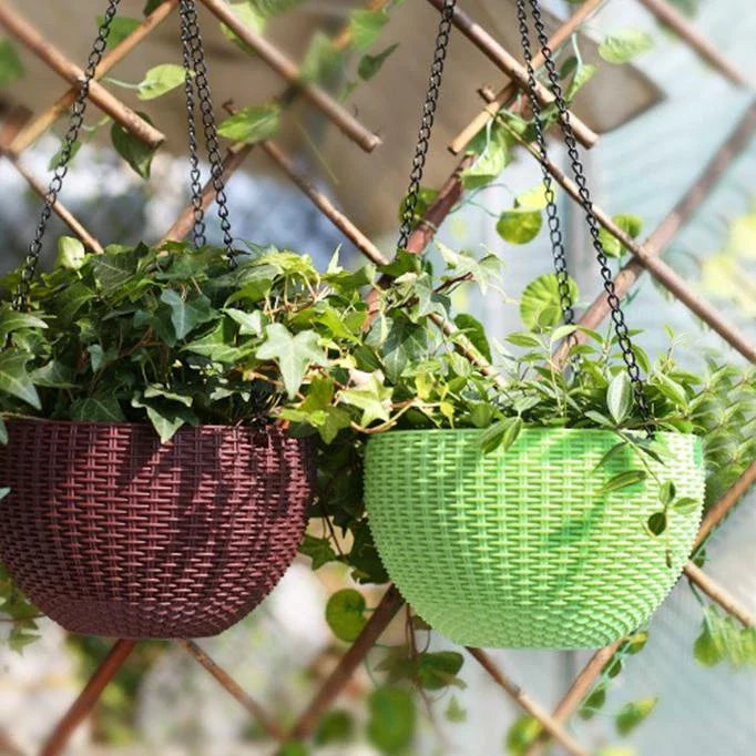 Woven Hanging Basket for Plants with Chain - Ideal for Balcony and Garden