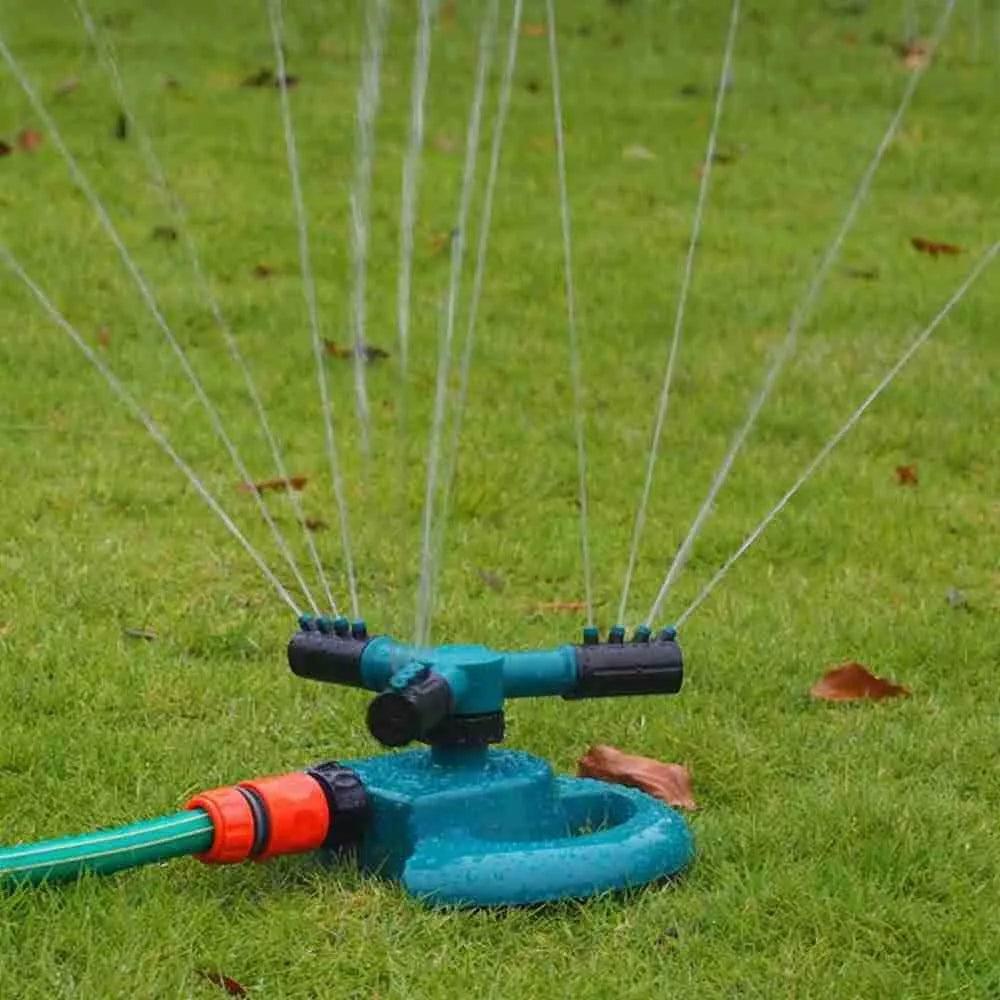 Adjustable garden sprinkler - Efficient lawn irrigation with 360° spray function